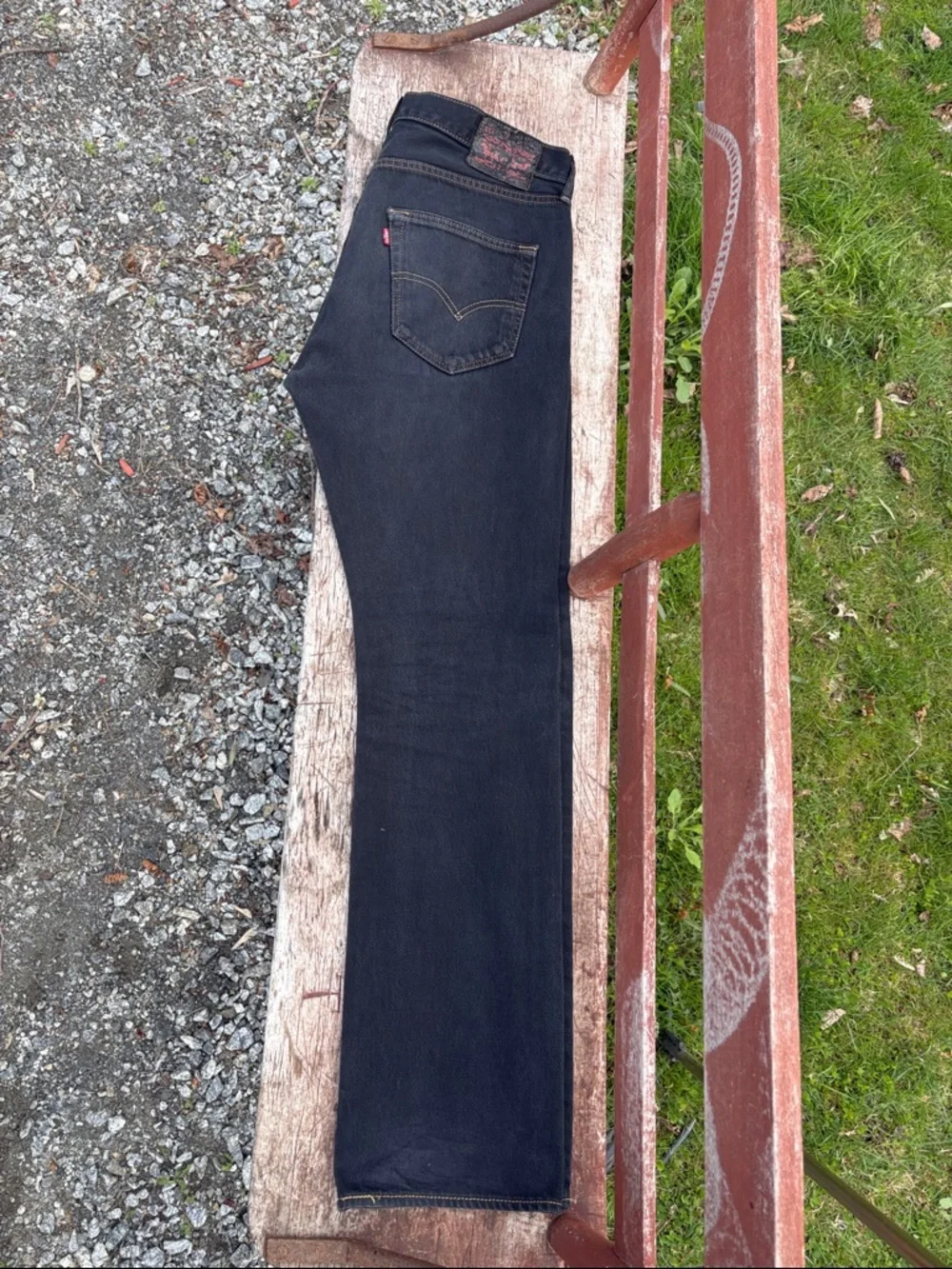 Levi's Men's Black Slim Straight Jeans - Classic Five-Pocket